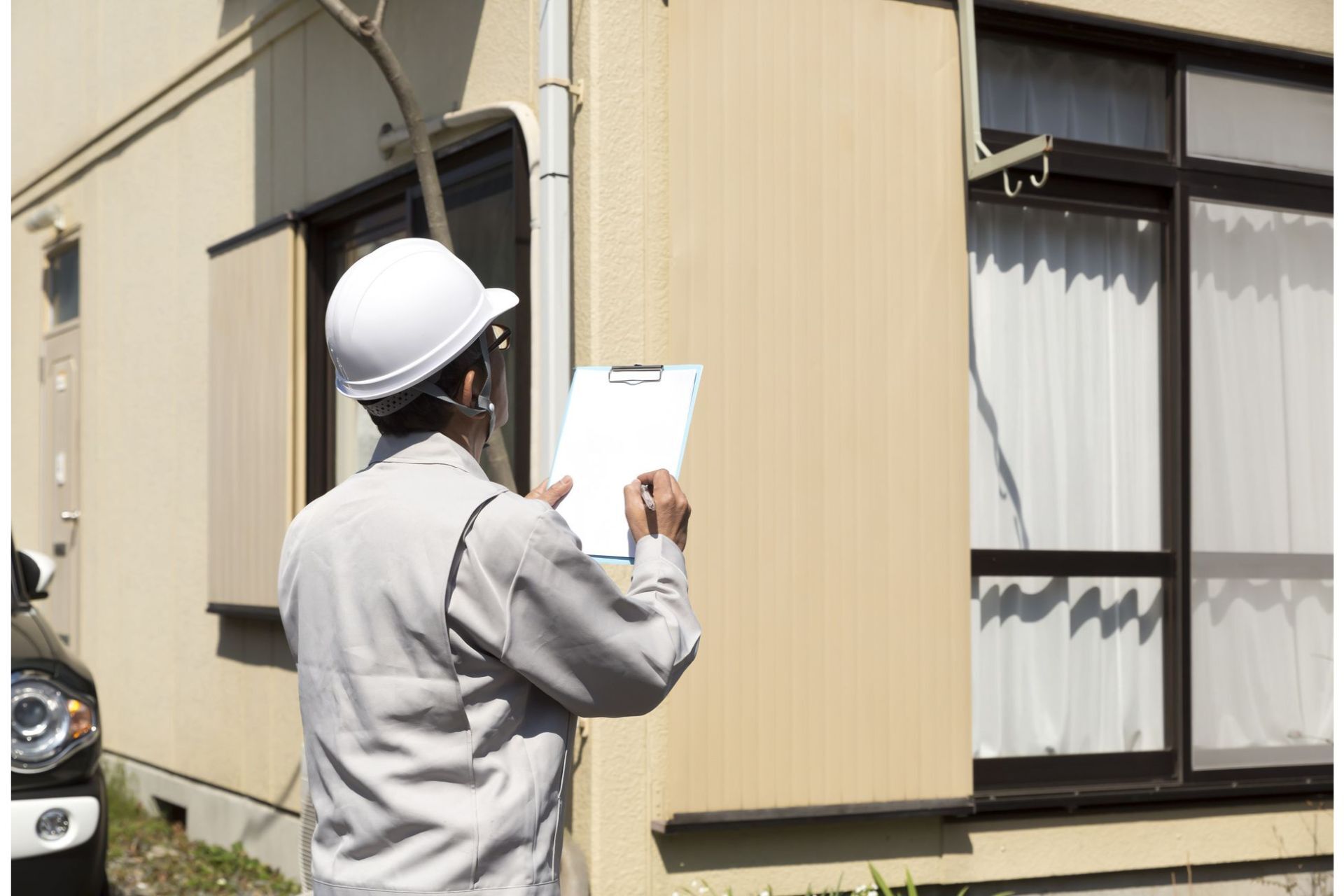 実際に現場の状況を確認する現地調査